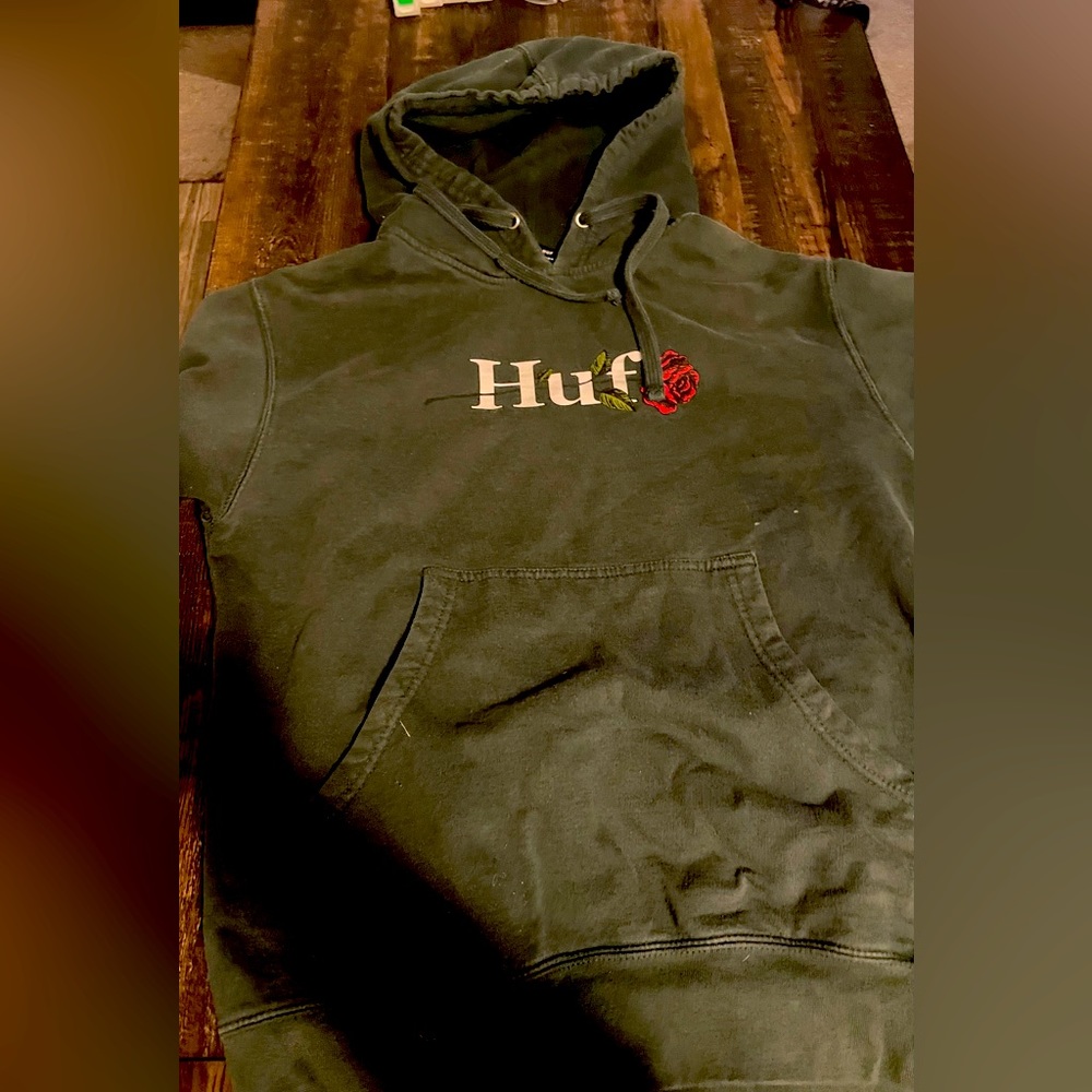 Huf Brand Size medium Forest green color Great shape. It stopped fitting me.